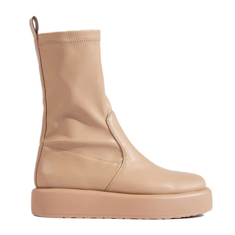 Beige dames enkellaarsjes op het Shelovet platform