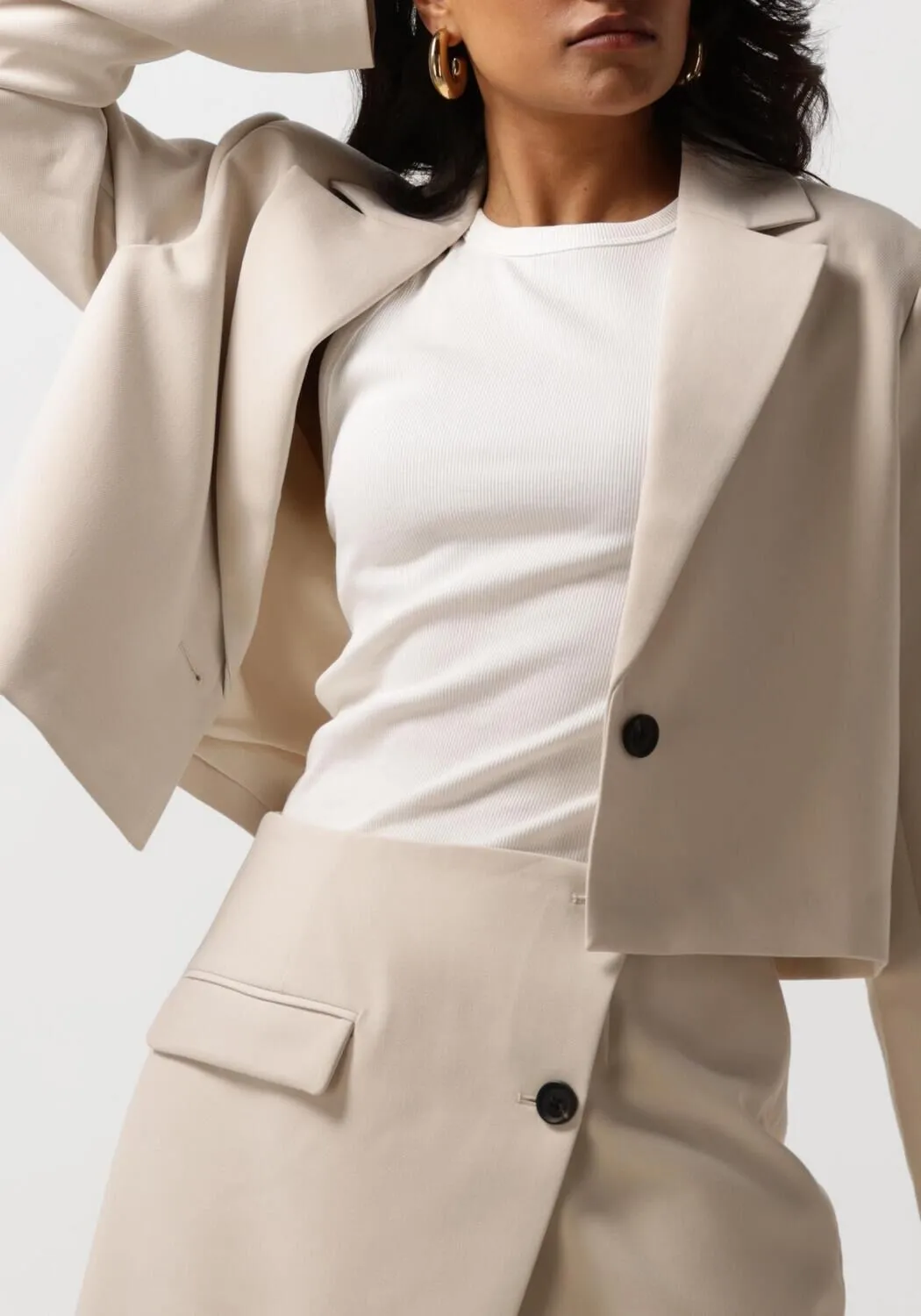 beige second female blazer evie cropped blazer