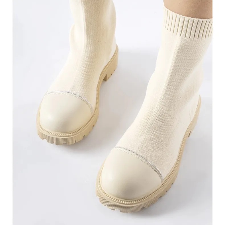 Beige sok enkellaarsjes met strass steentjes van Vail