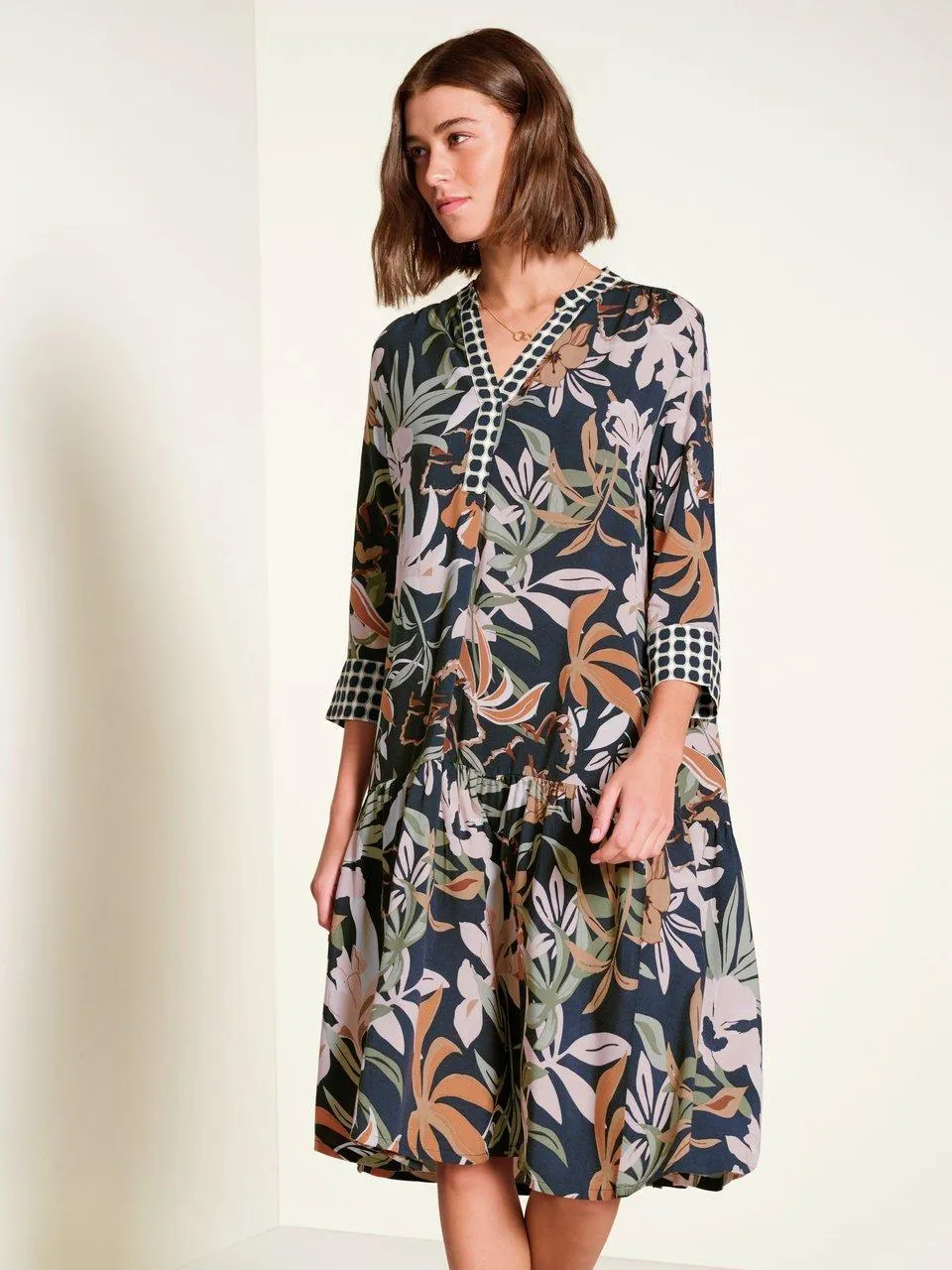 BETTY BARCLAY JURK MET 3/4MOUWEN