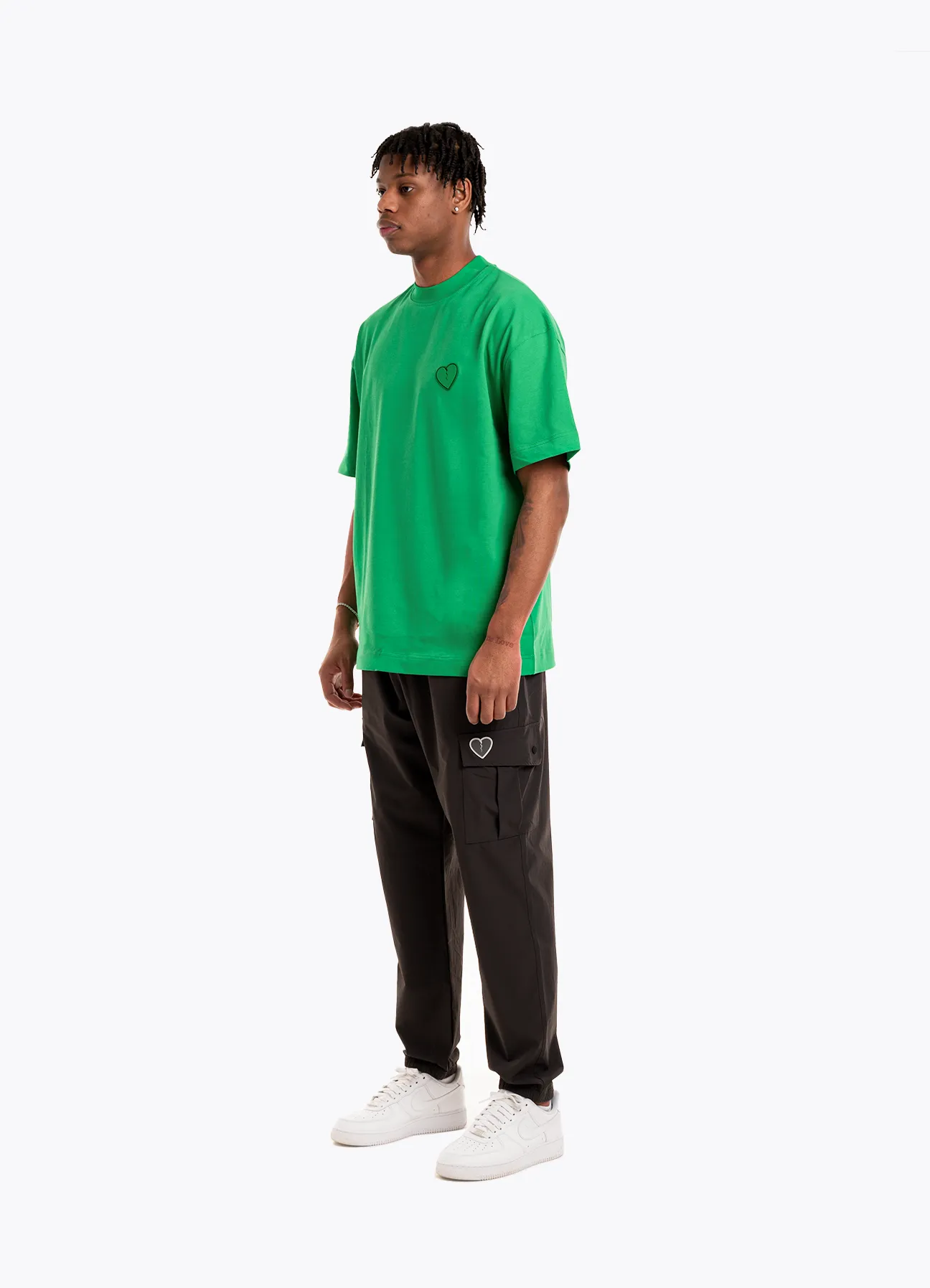 BILLION AND BEYOND  BASIC TEE GREEN