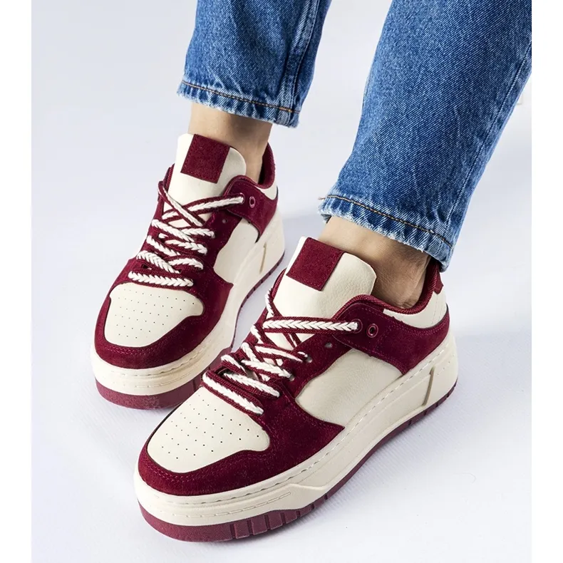 BORDEAUXRODE SNEAKERS OP HET CRIMPLATFORM ROOD