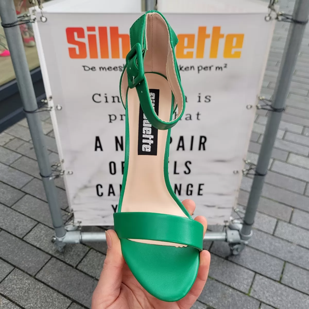 Groene sandalen met blokhak