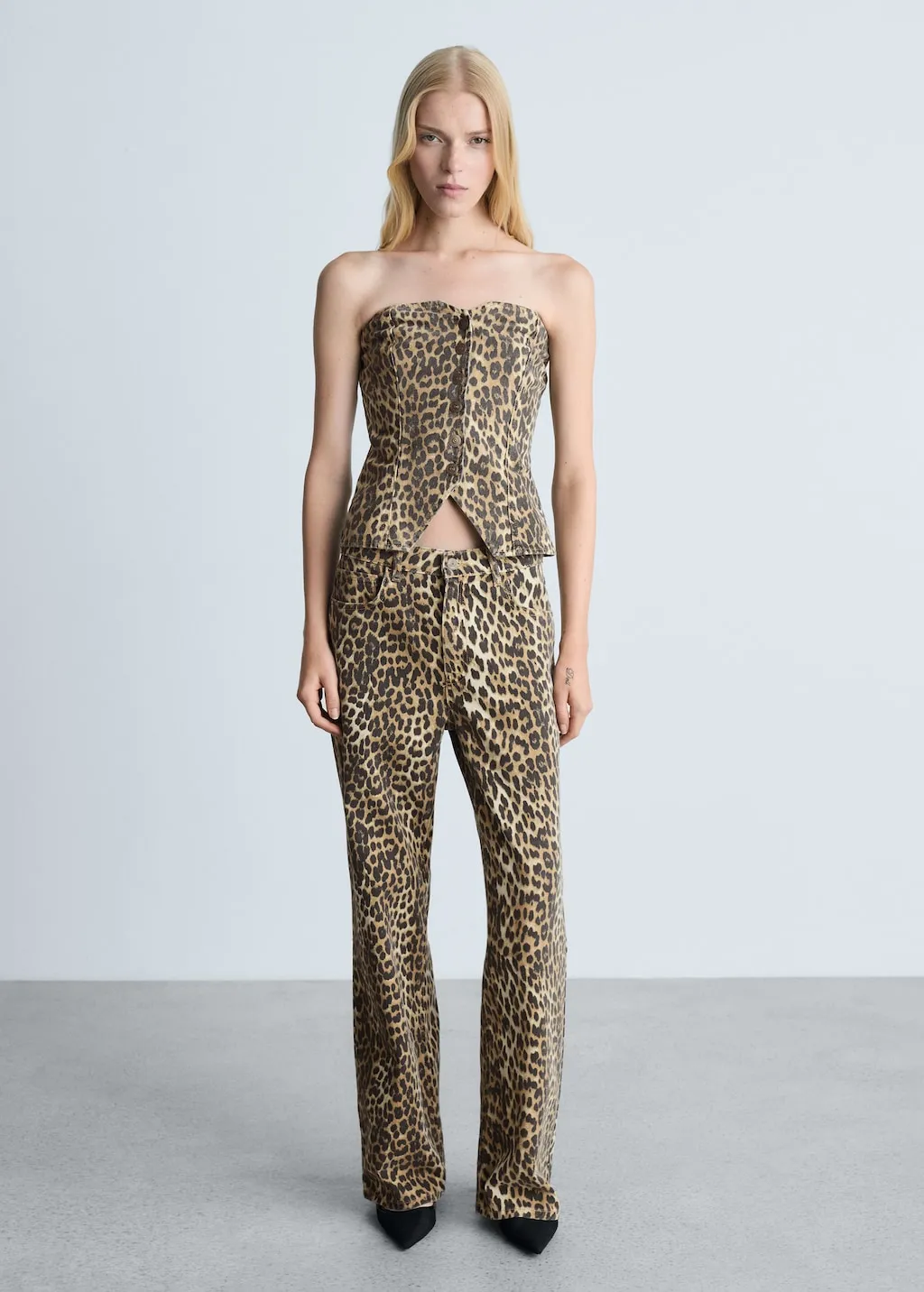 LEO STRAIGHT HIGHRISE LEOPARD JEANS