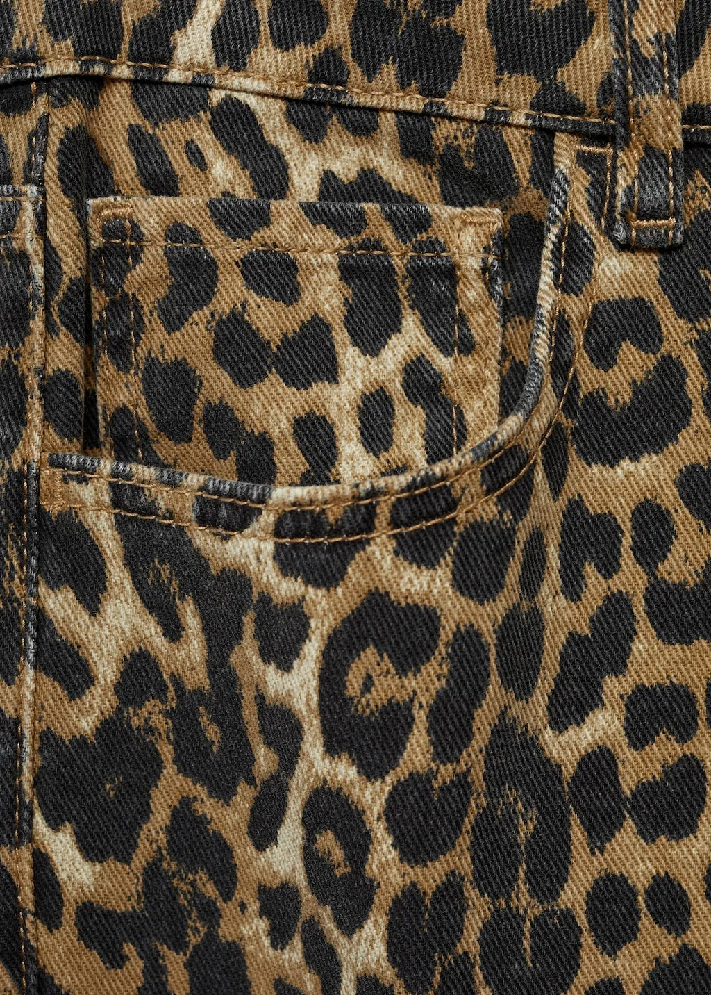 LEO STRAIGHT HIGHRISE LEOPARD JEANS