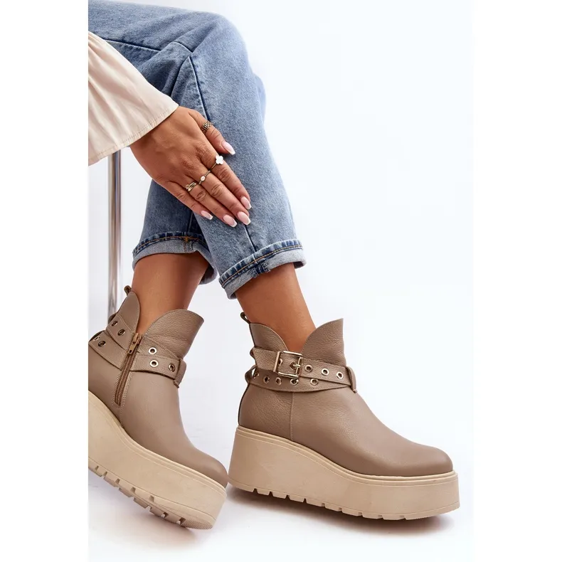 Leren dames enkellaarzen op een platform sleehak met bandjes Zazoo 1752 beige