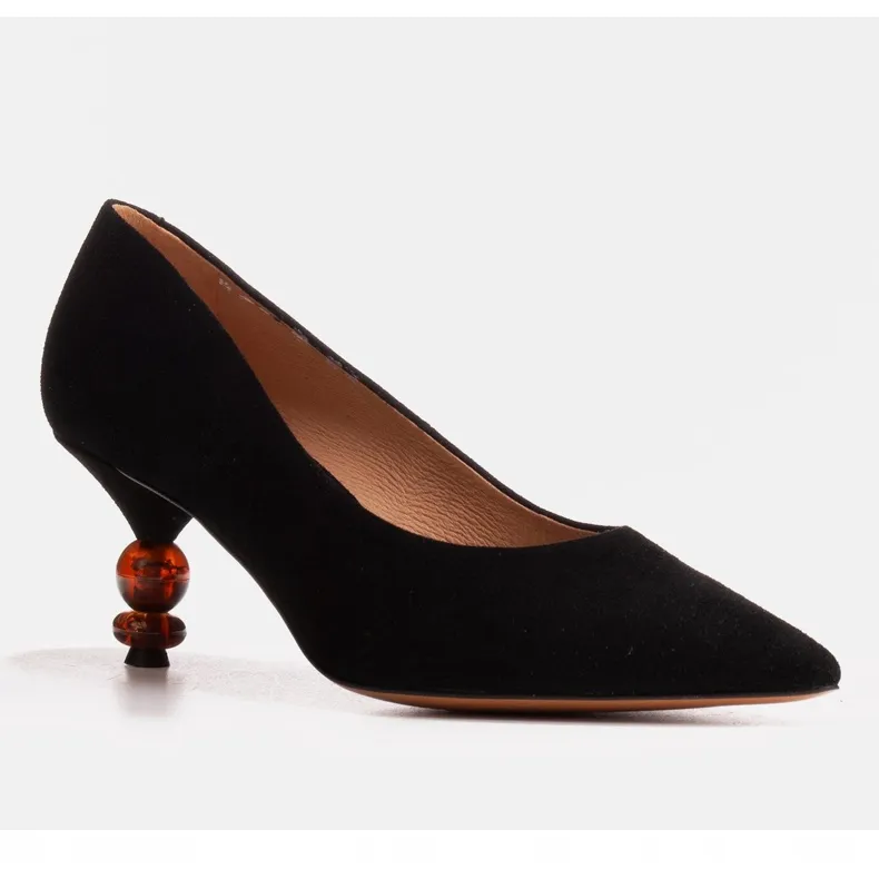 Marco Shoes Zwarte pumps met amberkleurige steentjes