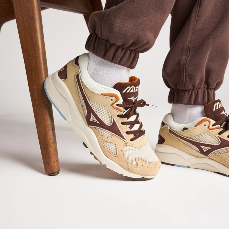 Mizuno Sky Medal Summer Sand / Chicory Coffee / Pumpkin Spice