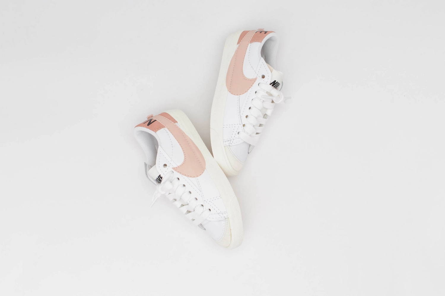 Nike Blazer Low '77 Jumbo White/Pink Oxford/Rose Whisper/White