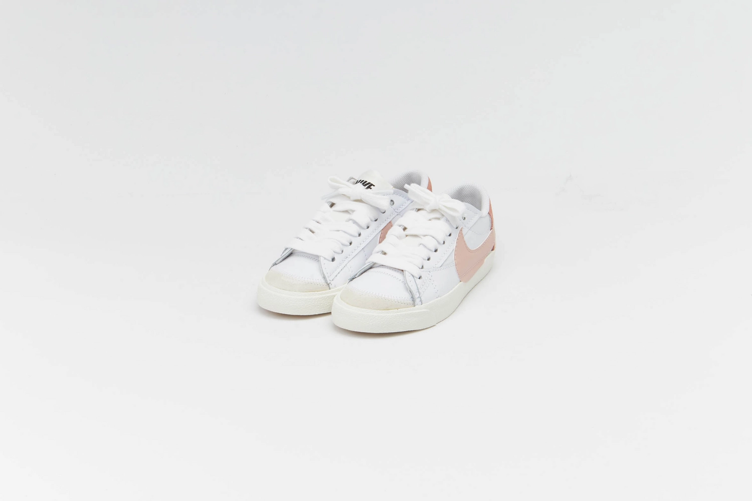 Nike Blazer Low '77 Jumbo White/Pink Oxford/Rose Whisper/White