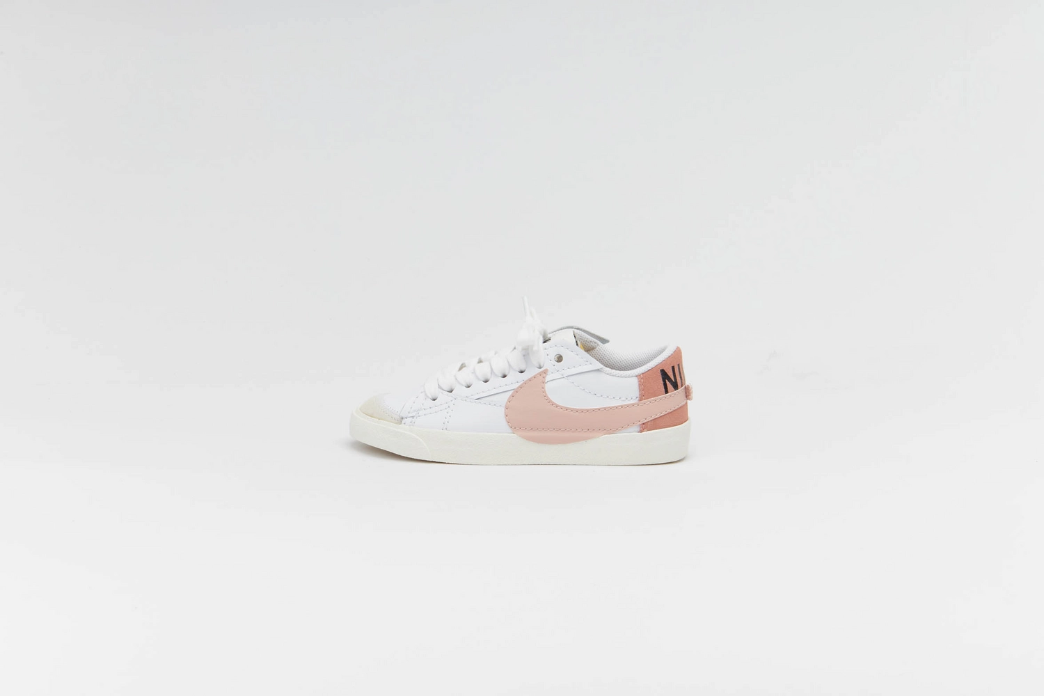 Nike Blazer Low '77 Jumbo White/Pink Oxford/Rose Whisper/White