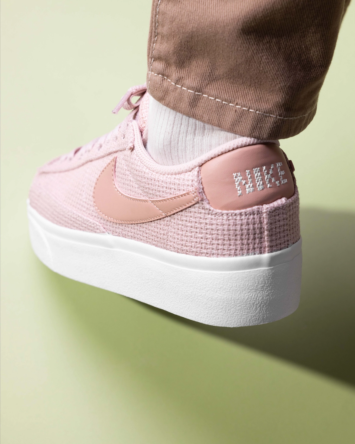 Nike Blazer Low Platform Essential Pink Oxford/Rose Whisper/Summit White