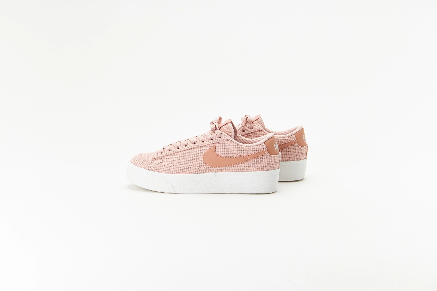 Nike Blazer Low Platform Essential Pink Oxford/Rose Whisper/Summit White