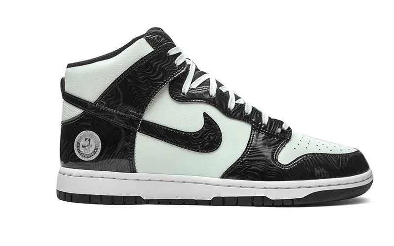 NIKE DUNK HIGH SE SNEAKERS MINTGROENZWART
