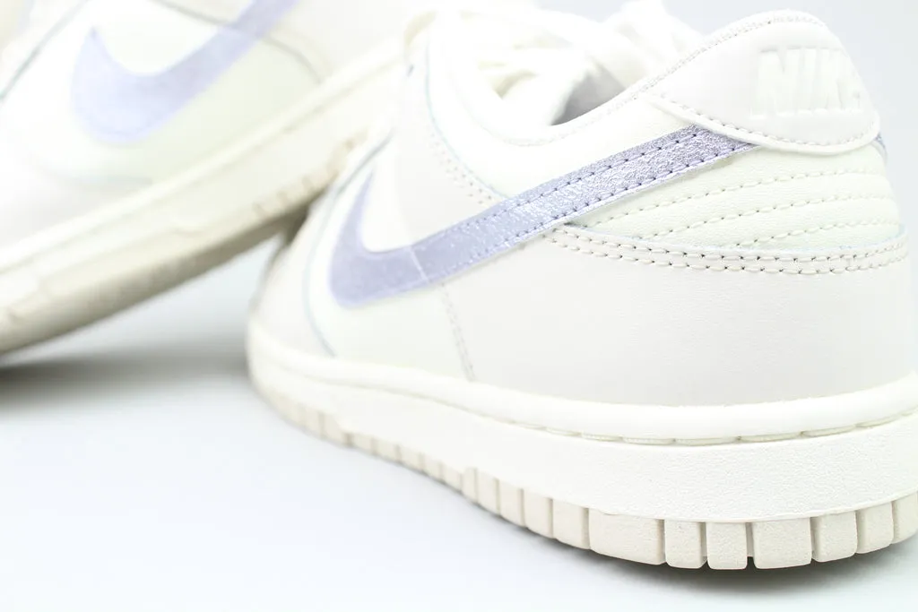 Nike Dunk Low 'Sail Oxygen Purple' (Dames)