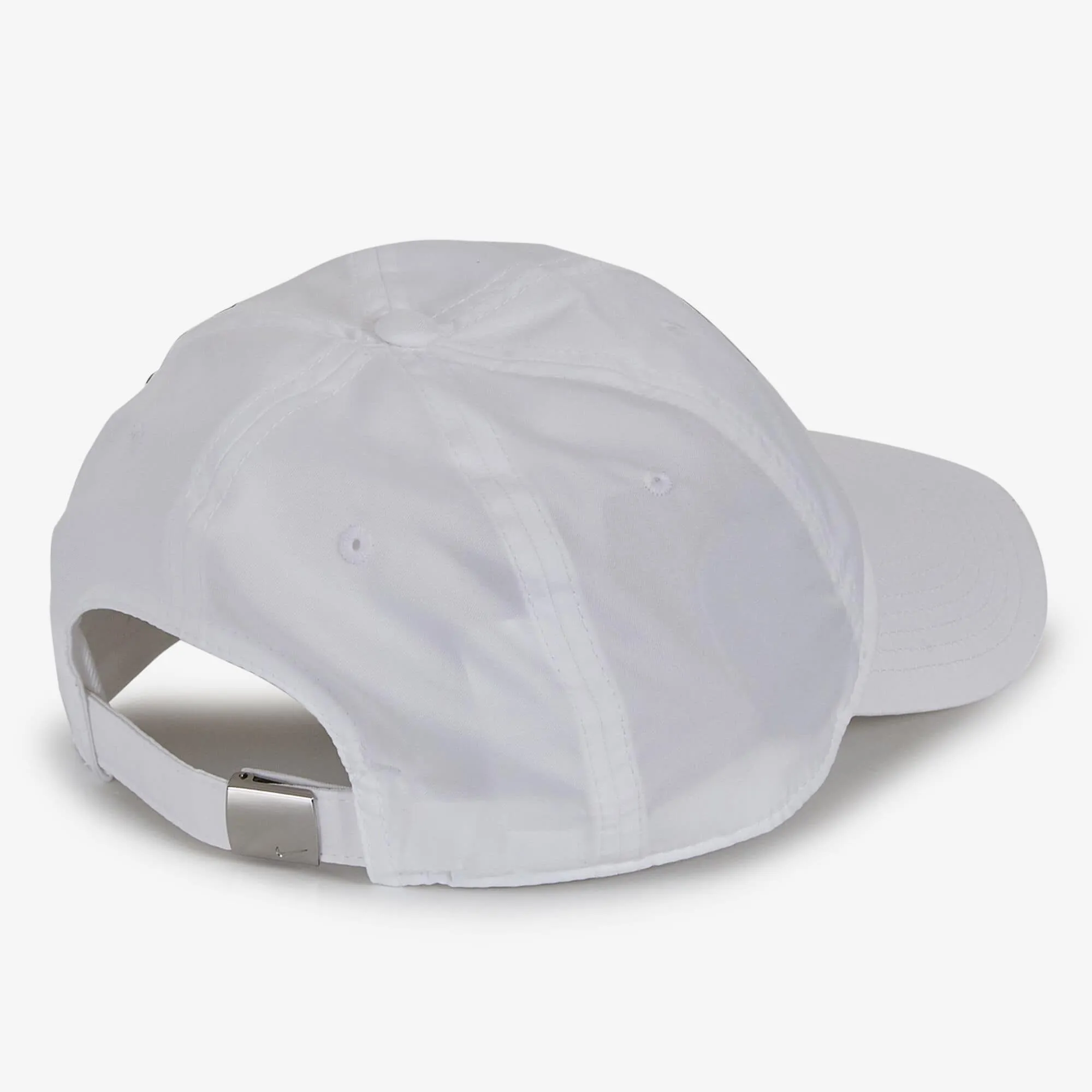 NIKE PET METAL SWOOSH