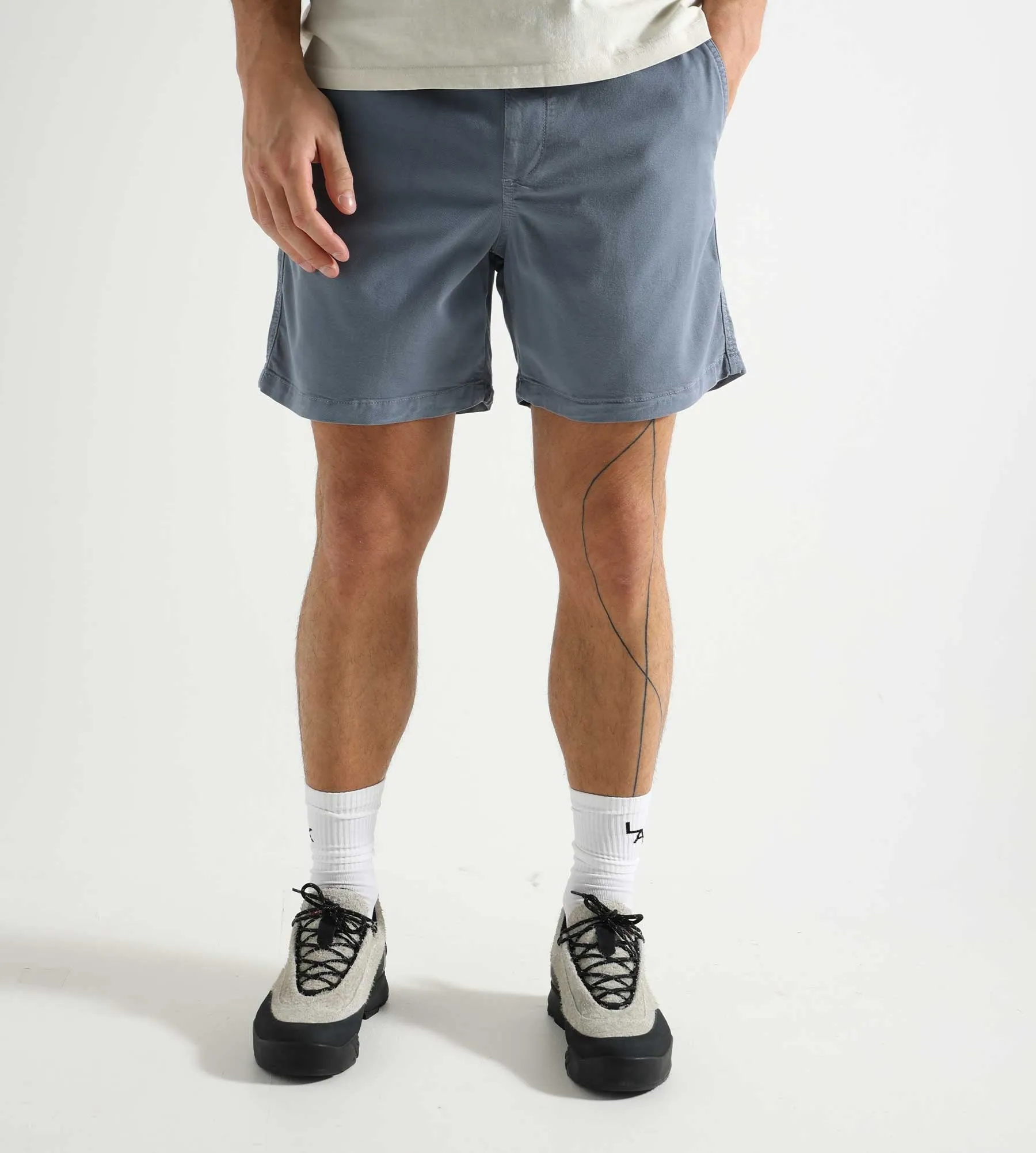 NN07 Gregor Shorts 1154 Swedish Blue