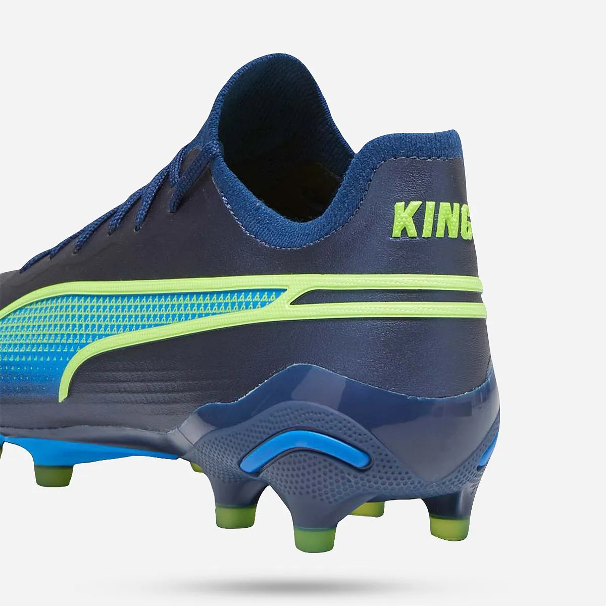 PUMA King Ultimate Fg/Ag Voetbalschoenen Dames