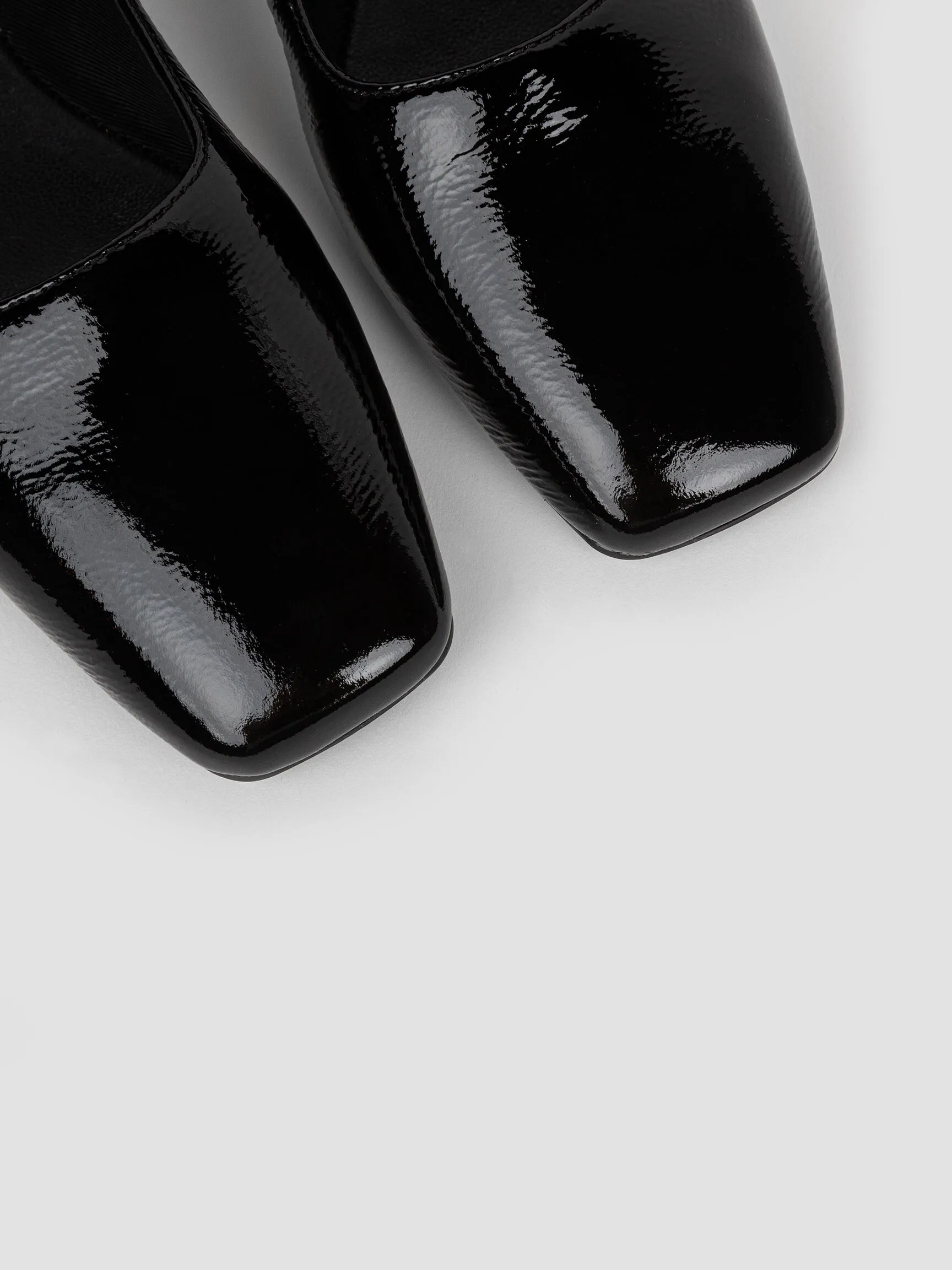 Vagabond Shoemakers Delia, patent leather ballerinas