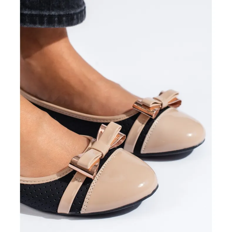 Zwart en beige damesballerina's van Shelovet